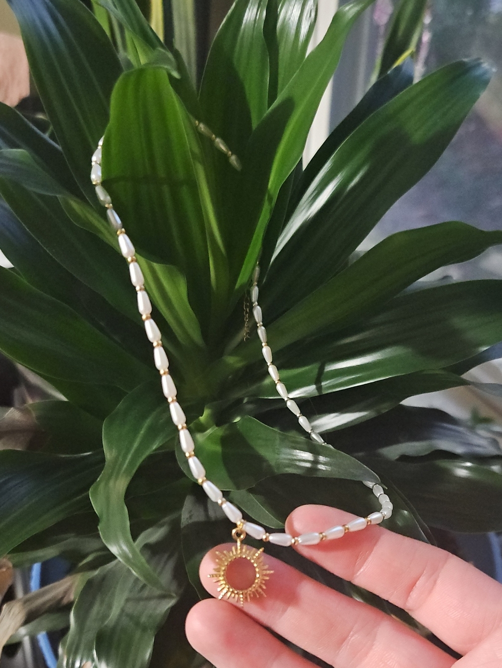 Dainty Faux Pearl Sun Charm Choker Necklace